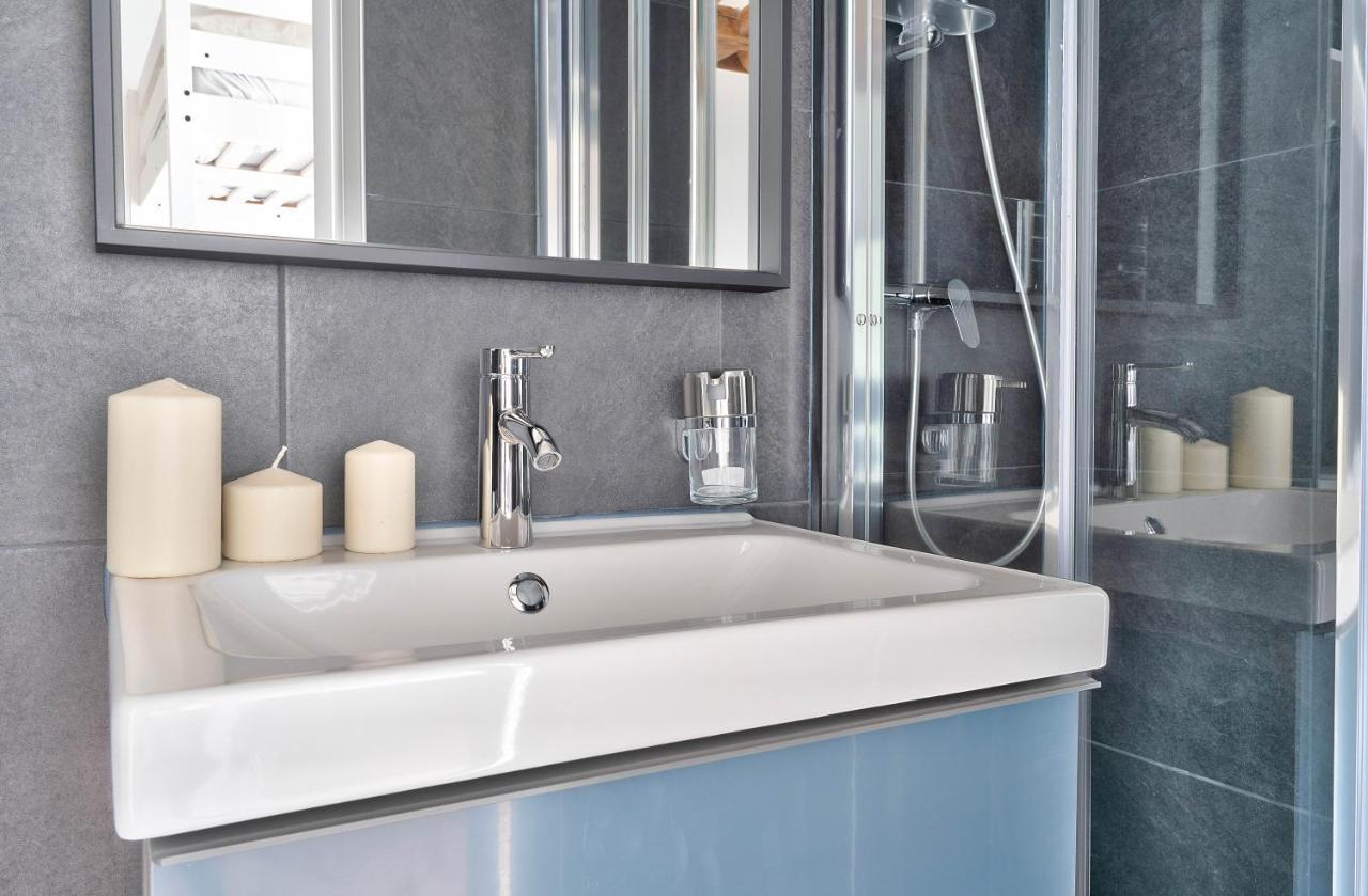 Stylish Mezzanine Studio In The Heart Of Paris 3F Extérieur photo